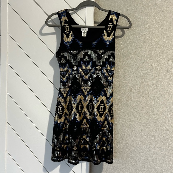 Cache Sequin Aztec Pattern Cocktail Mini Dress - Picture 3 of 5